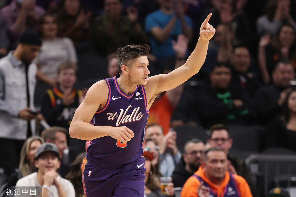 的带领下 的带领下